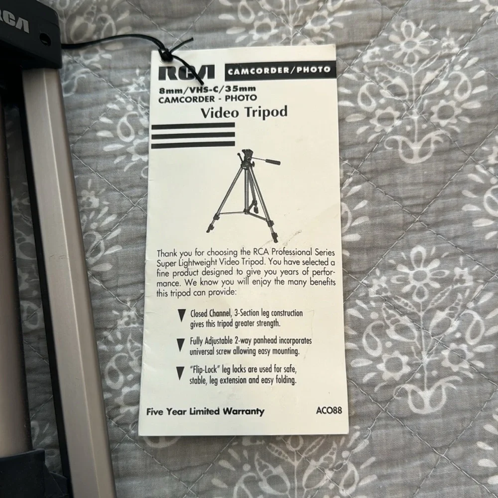 RCA Camcorder / Photo Video Tripod